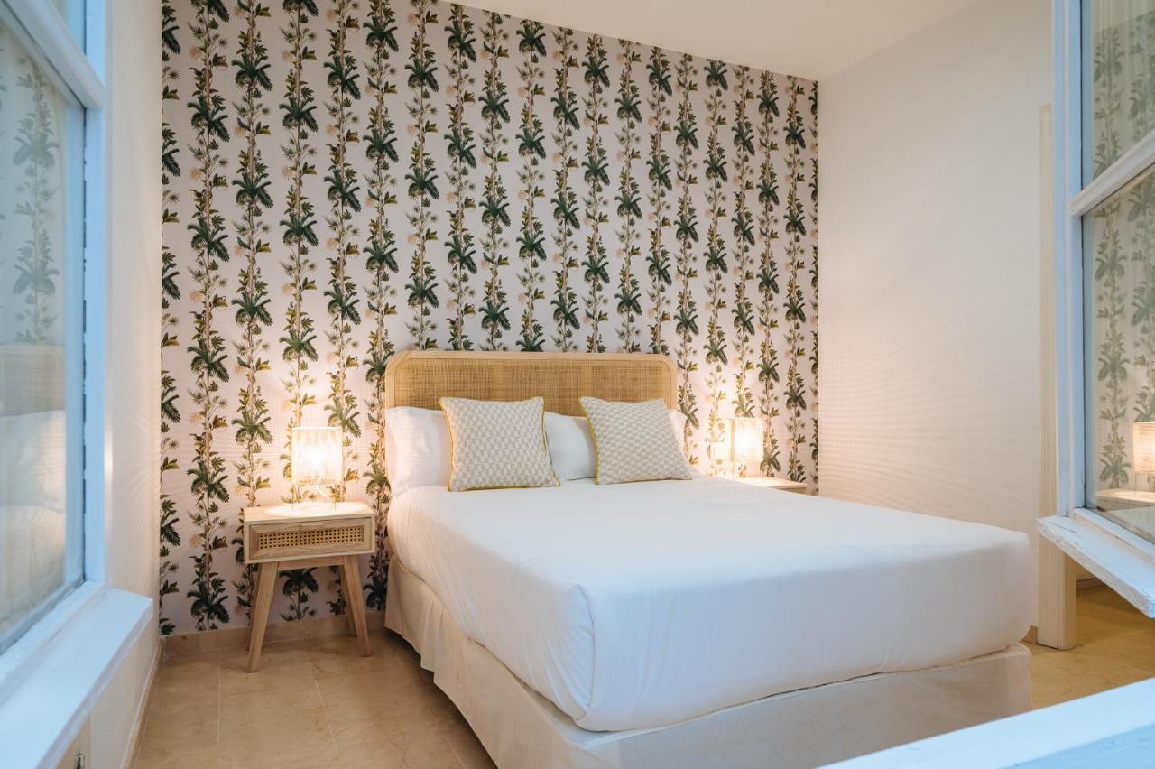 Lirio Suite Apartment - Private Parking Included Siviglia Esterno foto