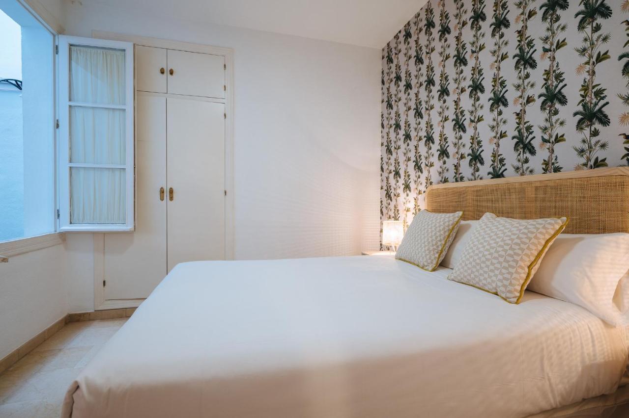 Lirio Suite Apartment - Private Parking Included Siviglia Esterno foto