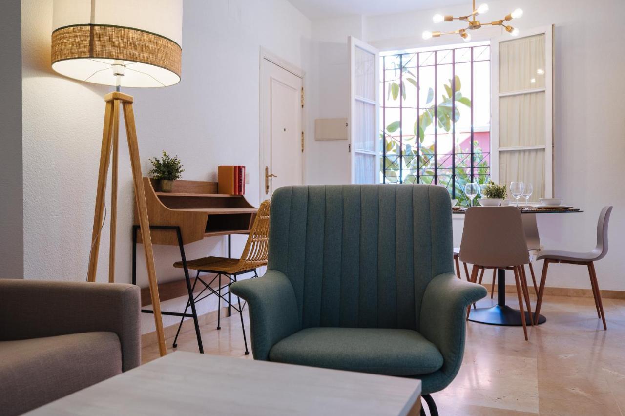 Lirio Suite Apartment - Private Parking Included Siviglia Esterno foto