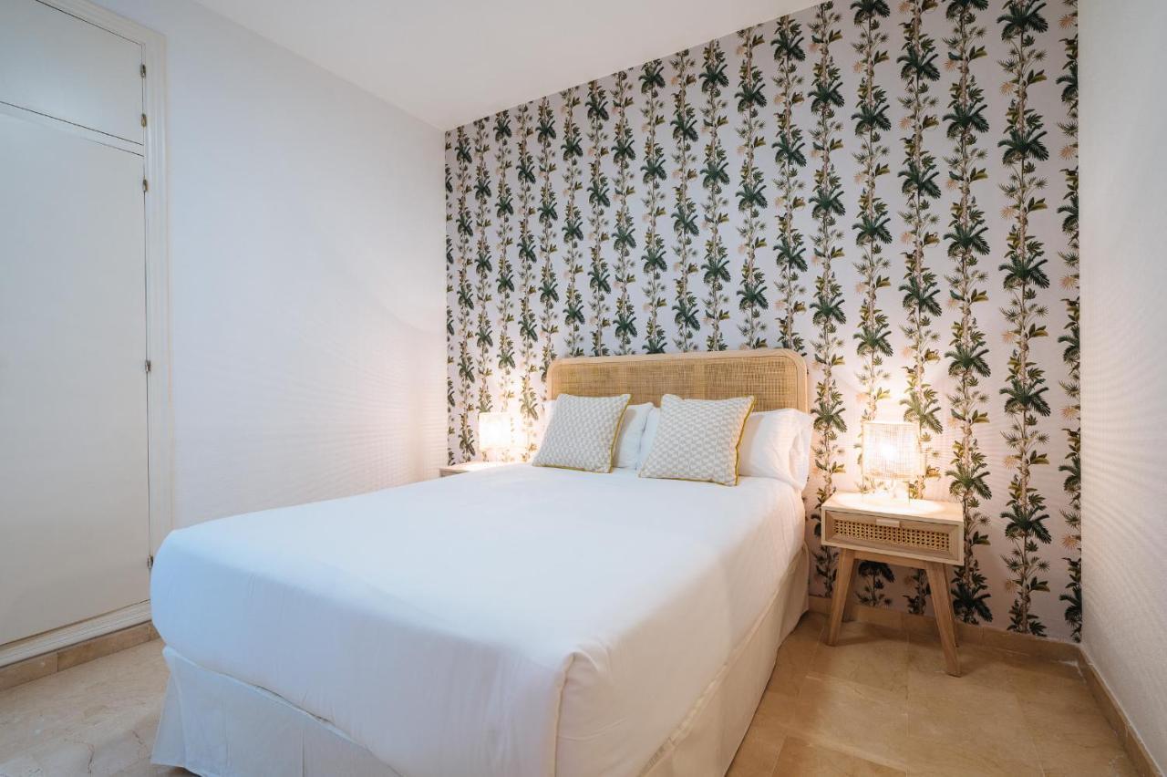 Lirio Suite Apartment - Private Parking Included Siviglia Esterno foto