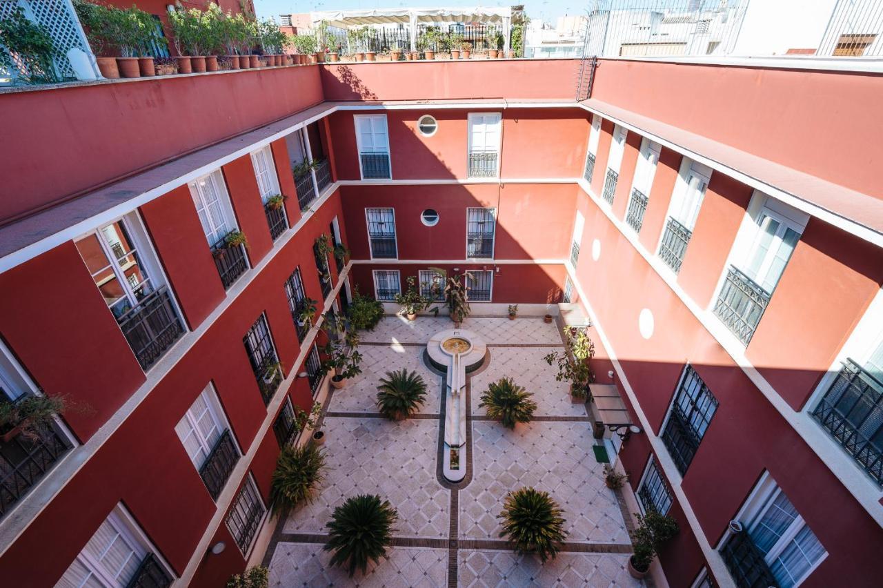 Lirio Suite Apartment - Private Parking Included Siviglia Esterno foto