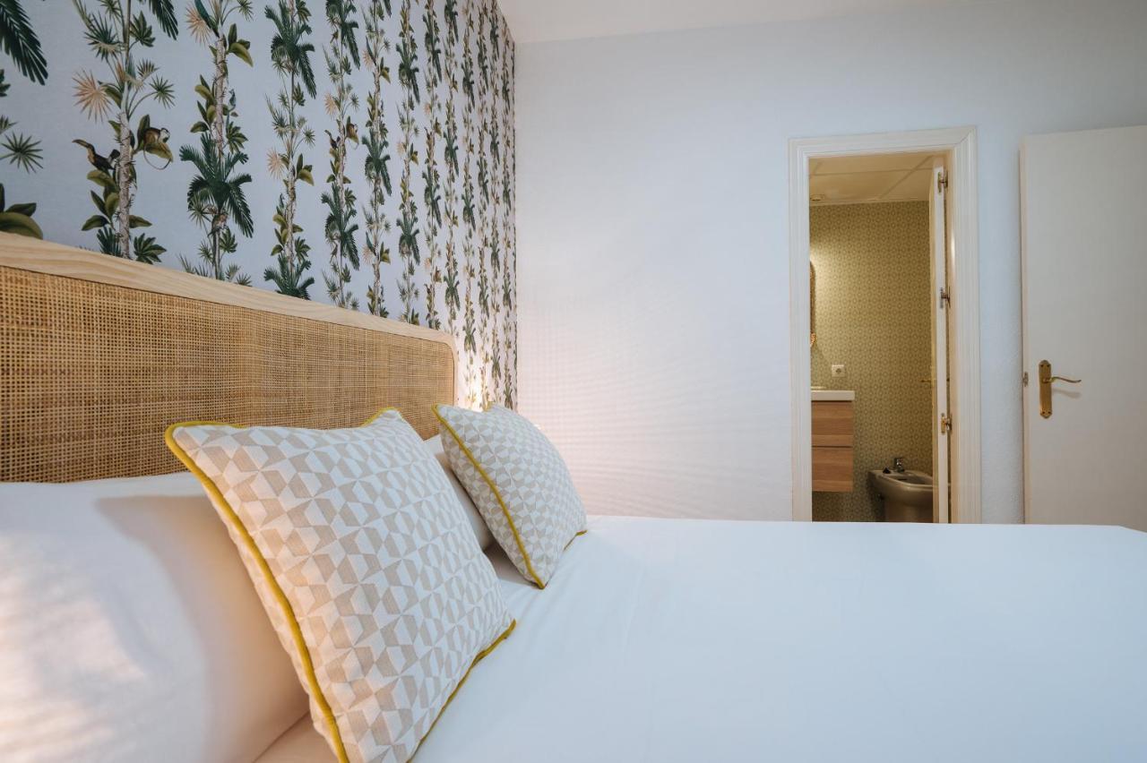 Lirio Suite Apartment - Private Parking Included Siviglia Esterno foto